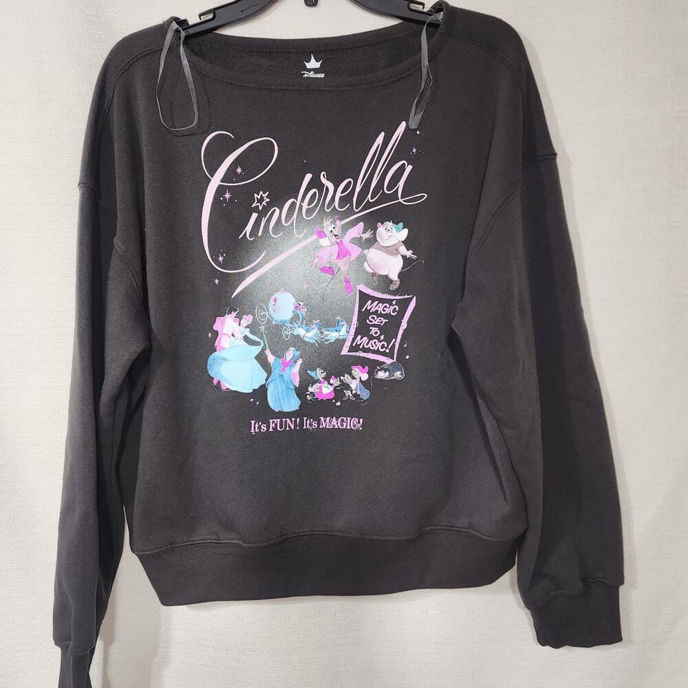 Cinderella ''Its' Fun! It's Magic!'' crop top sweatshirt women's Small